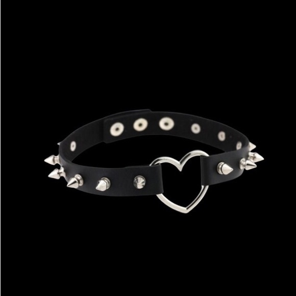 Necklace PU Leather Black Goth Punk Rock Choker Necklaces For Women - Picture 2 of 3